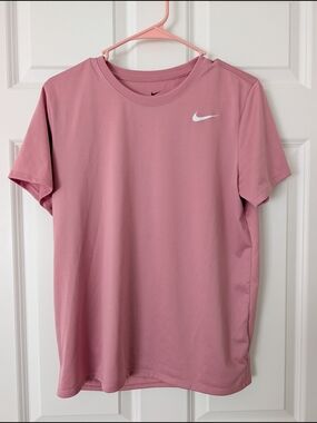 Nike Pink Short-Sleeve Dri-FIT Athletic Tee, Medium